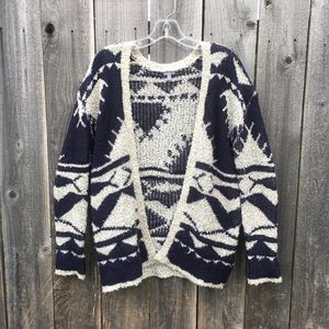 CLOSET CLOSING | Navy & White Sweater